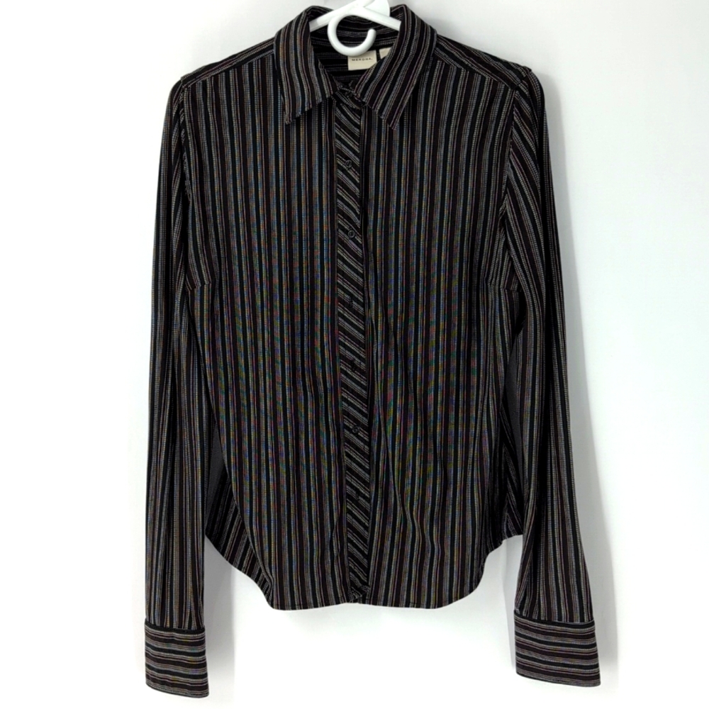 Merona blouse size medium great condition !